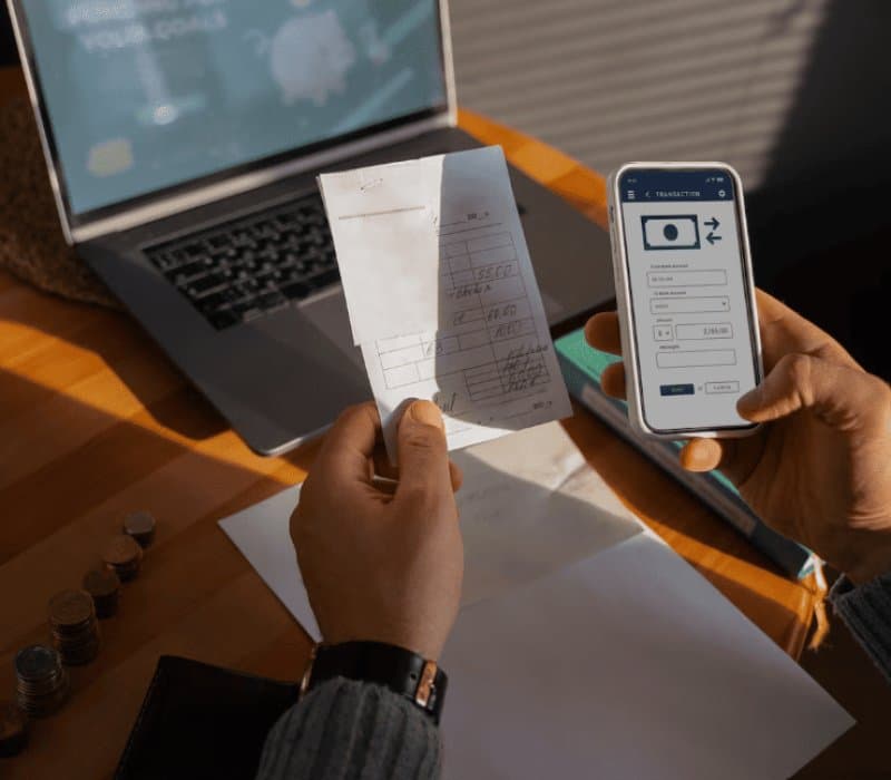 FinTech Mobile Banking — screenshot 2